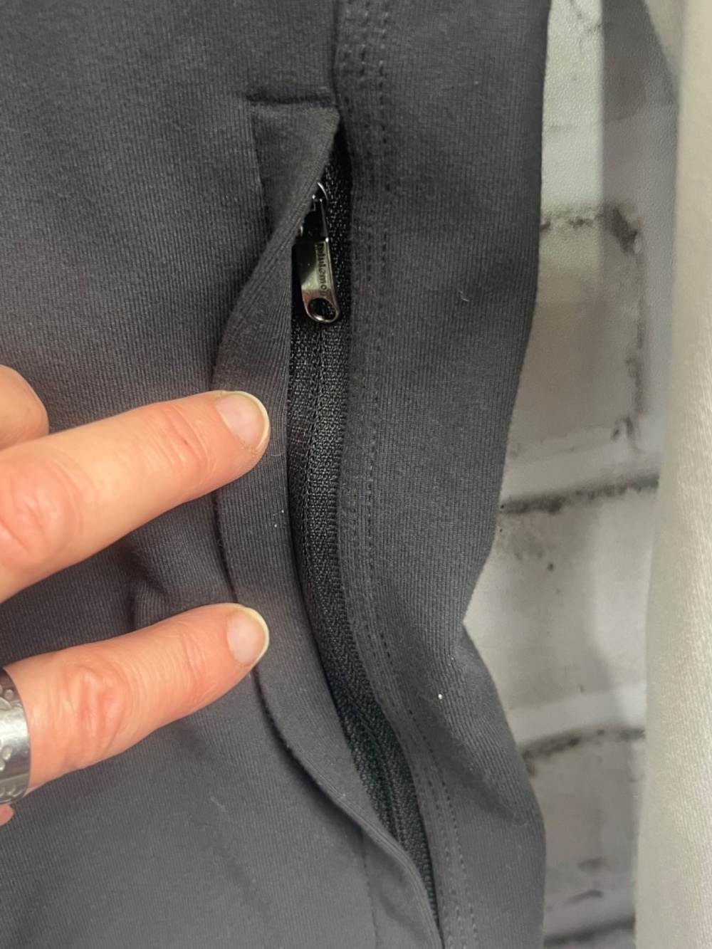 |•LULULEMON•| Black & Gray Full Zip Athletic Performance Jacket Men’s Medium - Picture 5 of 12